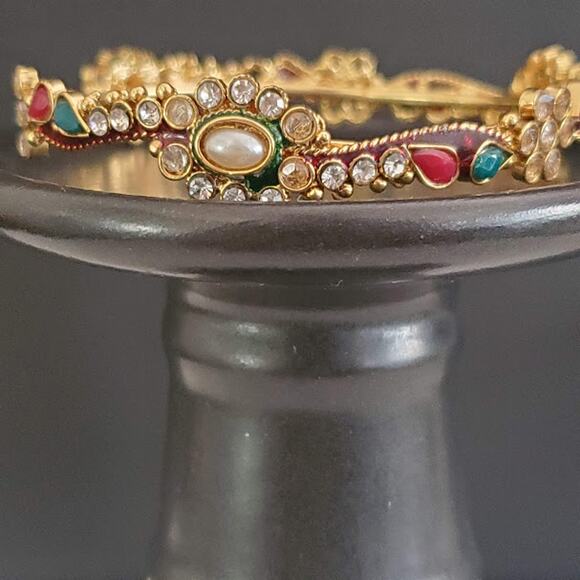 Festive Bangle with Red and Green Stones Clear Rhinestones Faux Pearl Gold‎ Tone - Picture 3 of 12
